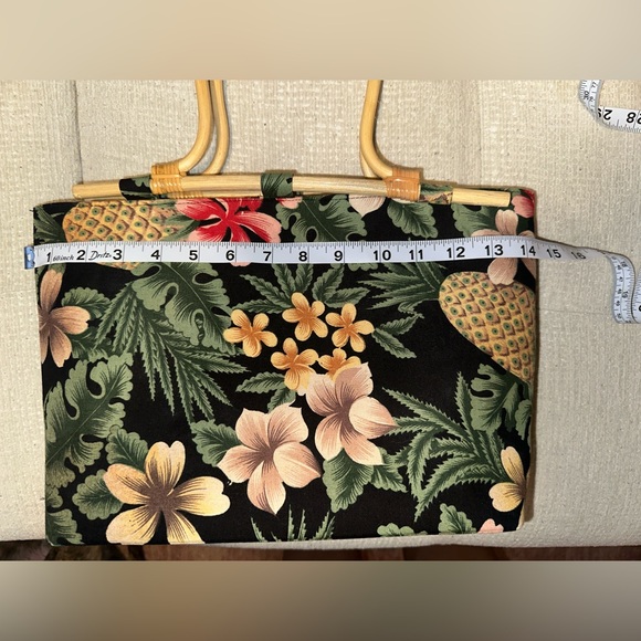 Vintage Hawaiian Black and Green Tropical Floral Tote with Handles - Picture 11 of 12